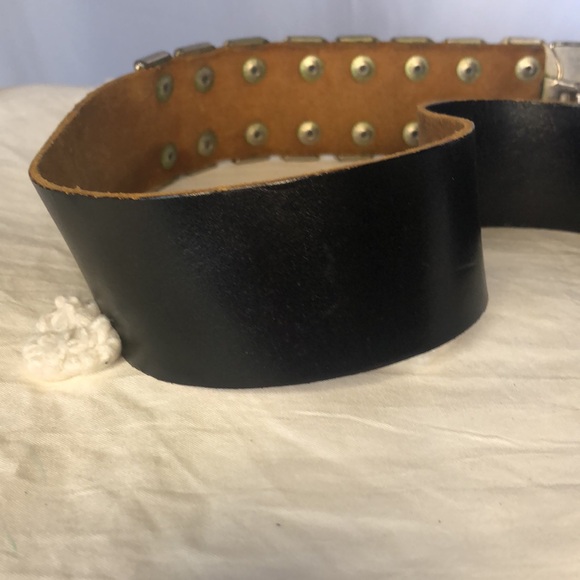 IN TRANSIT soft leather and silver metal waist belt. Size Small to Medium. - Picture 5 of 12